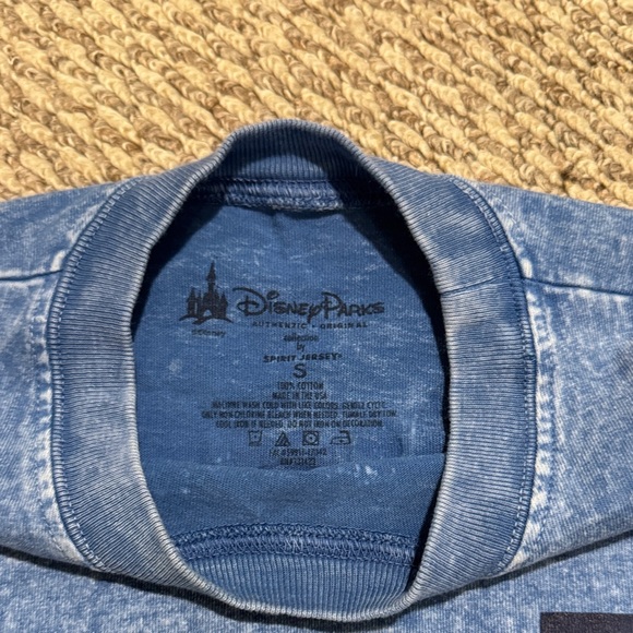 Walt Disne World spirit jersey - Picture 2 of 5